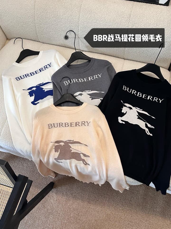 Burberry Equestrian Knight Jacquard Crewneck Sweater in Black