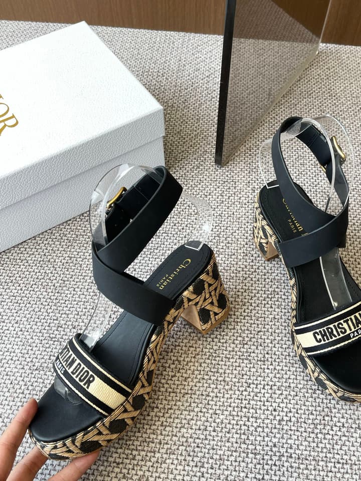 Dior Riviera Dway Wedge Sandals – Spring/Summer 2025 Collection in Black