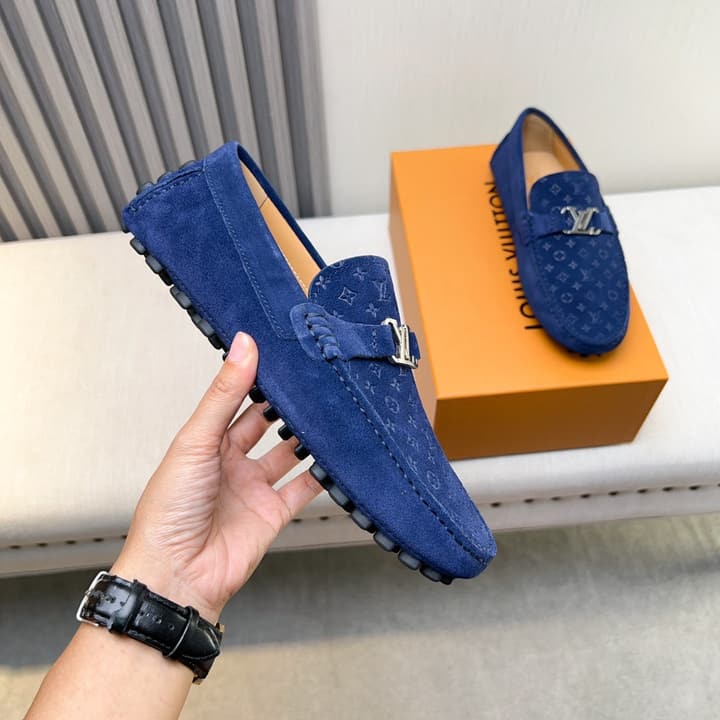 Louis Vuitton Pebbled Leather Driving Shoes in Black Smooth Leather