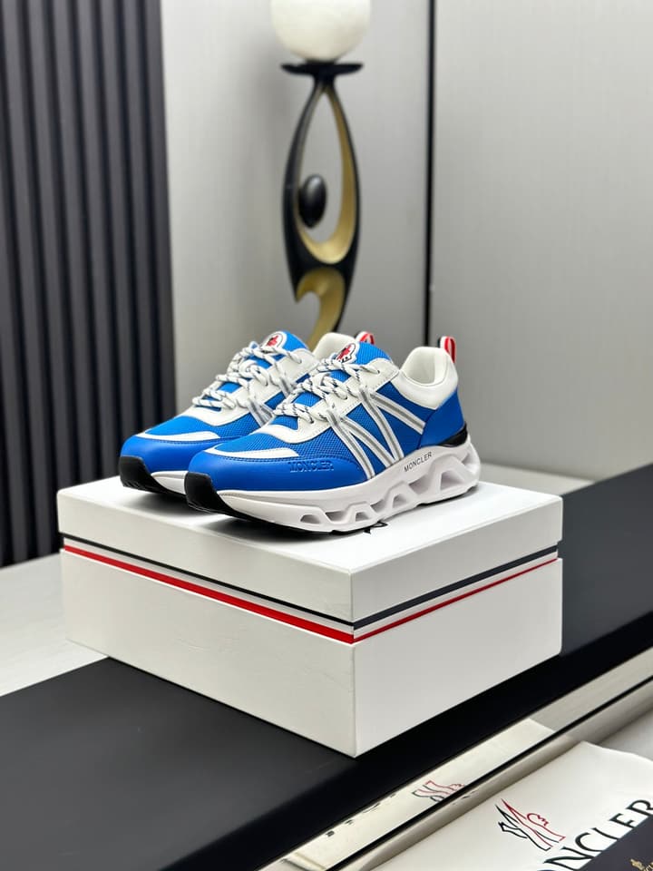 Moncler Trailgrip GTX Performance Running Shoes in Black