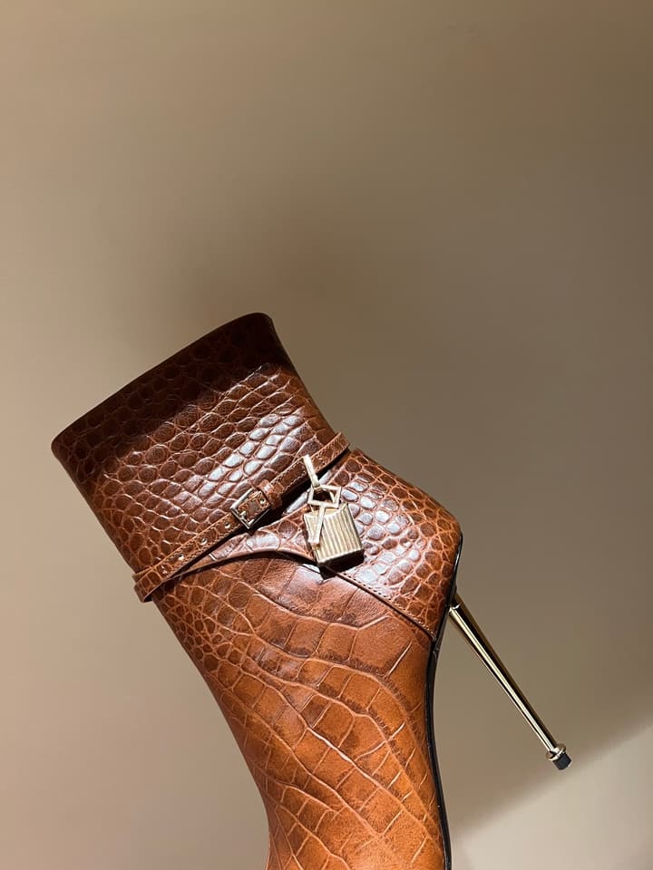 Tom Ford Luxury Metal Heel Ankle Boots in Black Leather