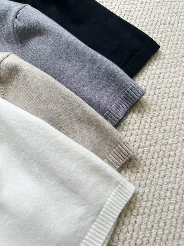 Ralph Lauren Classic Crewneck Knit Sweater in Black
