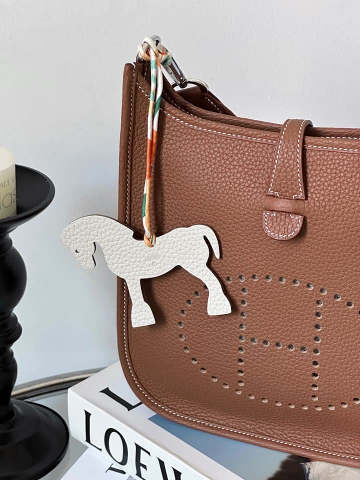 Hermès Clemence Leather 23cm Handbag – Gold Hardware