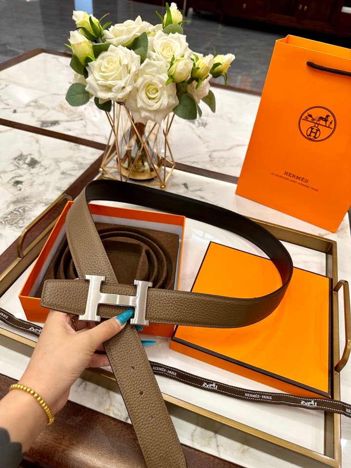 Hermès Textured Leather Belt in Brown Textured Leather With Silver Buckle
