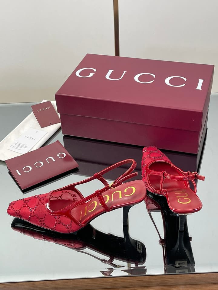 Gucci Cosmogonie GG Crystal Slingback Sandals – 2025 Early Autumn Collection in Black Crystal Gg