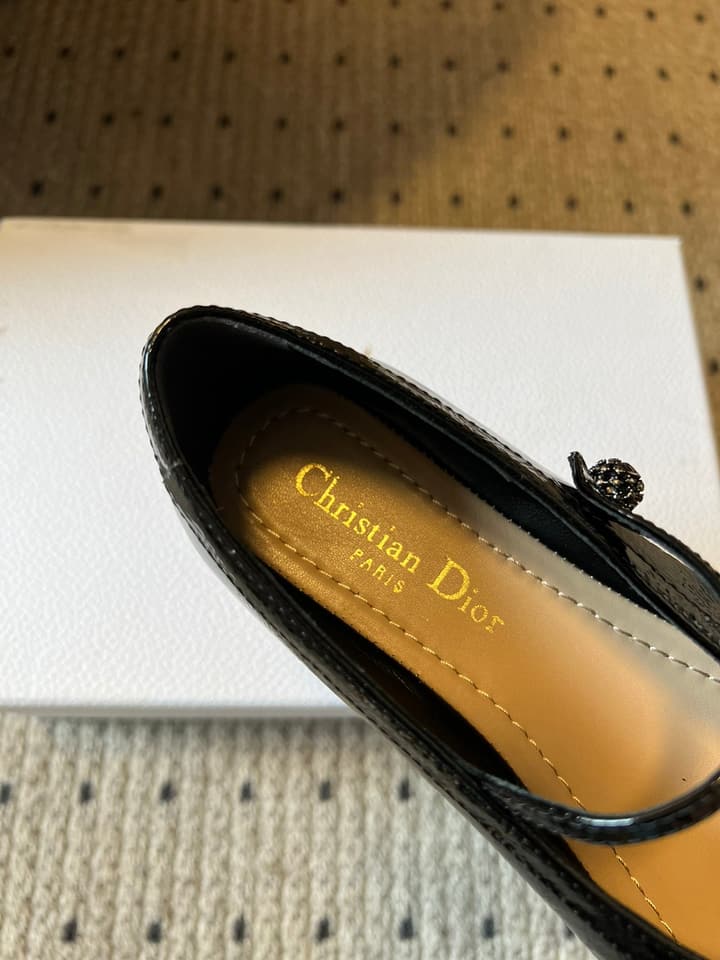 Dior Flat Mary Jane Shoes – 25SS in Black Patent Leather