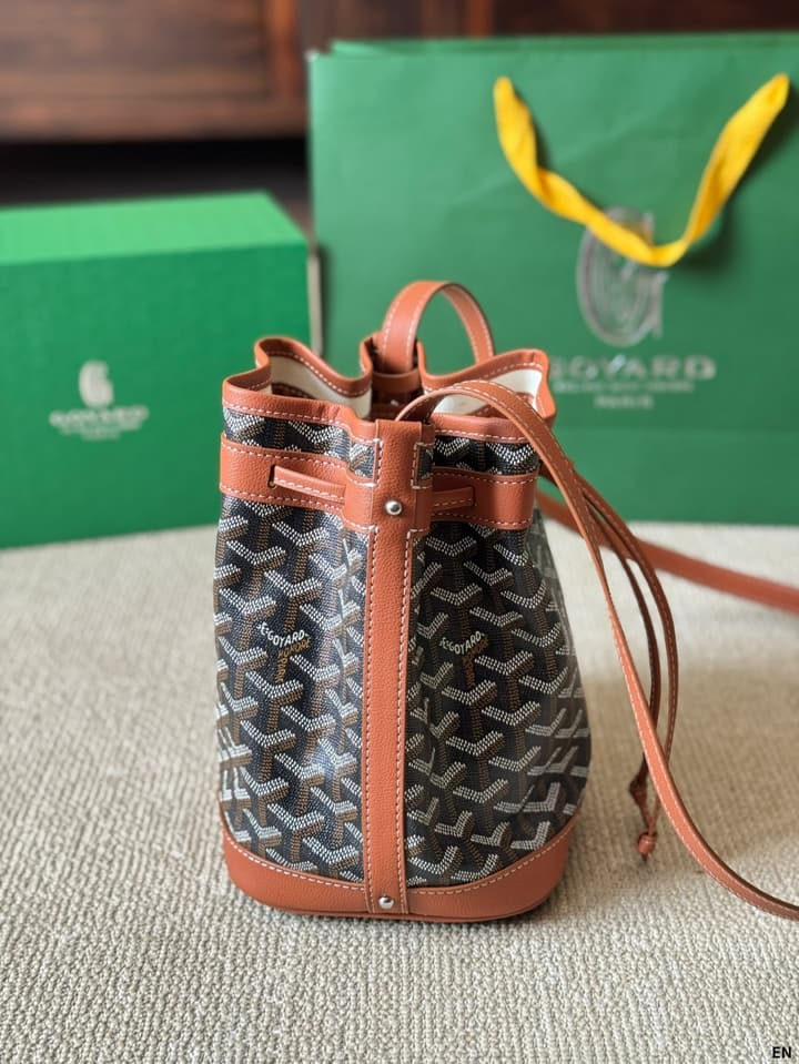 Goyard Bucket Bag in Black