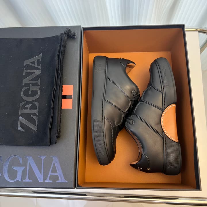 Zegna TIZIANO Calfskin Low-Top Sneakers in Black With White Sole