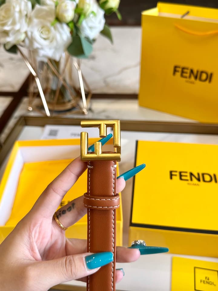 Fendi Tan Leather Belt with Gold Buckle in Tan Leather With Gold Buckle