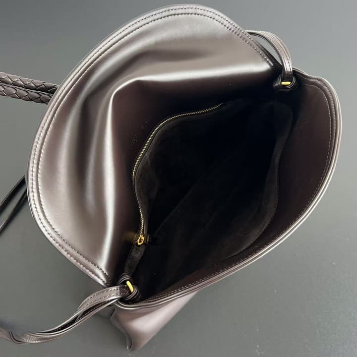 Bottega Veneta Medium Liberta Flap Crossbody Bag – Autumn/Winter Collection in Dark Espresso Brown
