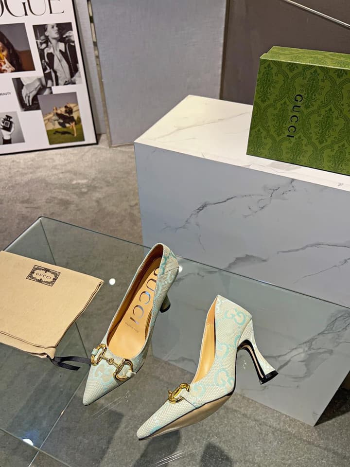 Gucci Pointed-Toe Pumps & Flats – Early Spring Collection