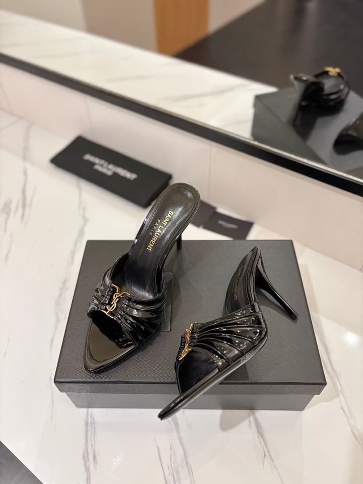 Saint Laurent Crystal Chain Patent Leather Heeled Sandals – 2025 Spring/Summer Collection in White Patent