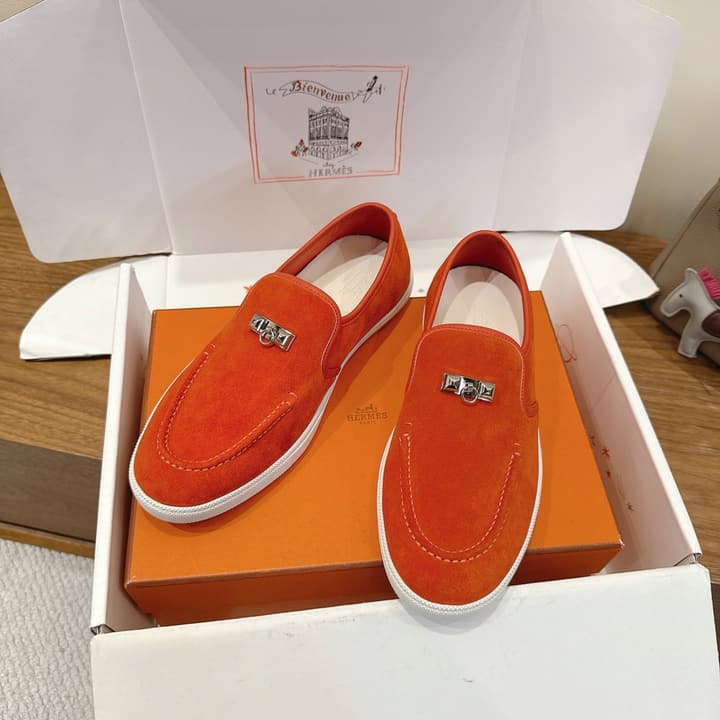Hermès Lightweight Couple's Loafers – 25SS in Coral
