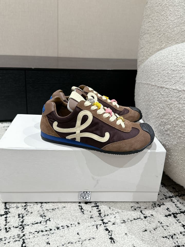 Loewe Ballet Runner 2.0 Unisex Sneakers – 2025 Collection in White And Light Blue