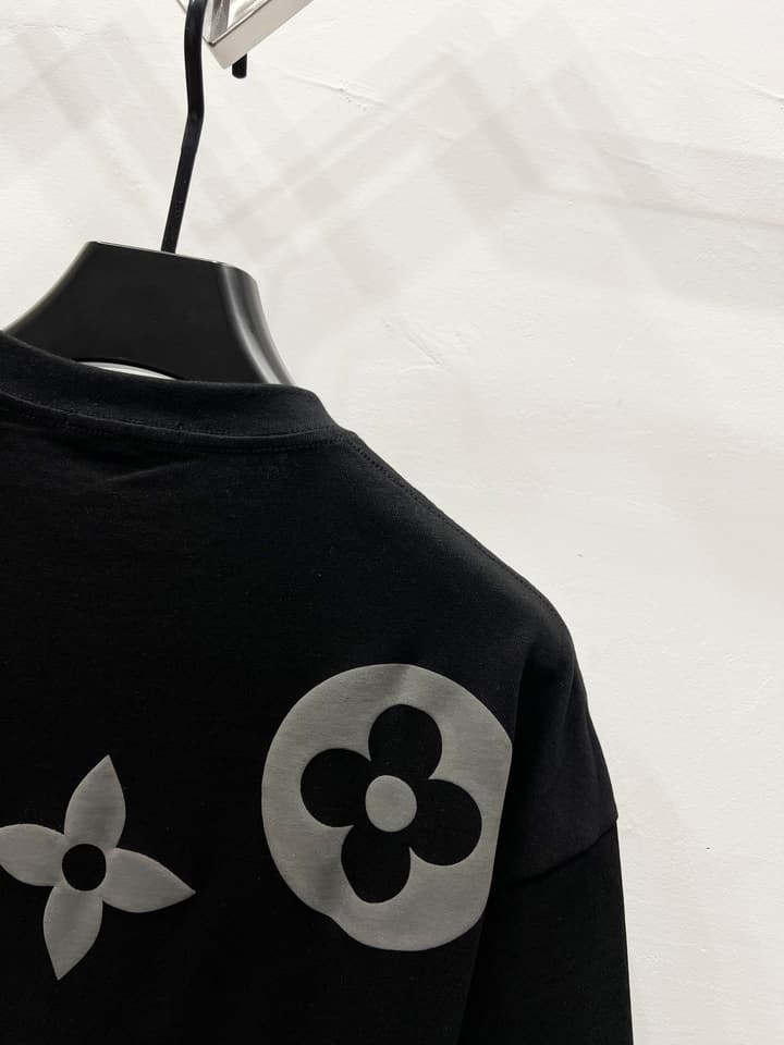 Louis Vuitton Monogram Clover Print T-Shirt in Classic Black