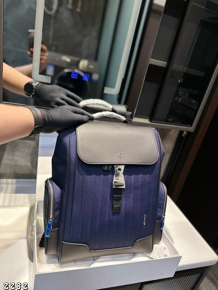 RIMOWA Never Still Large Men's Backpack in Dark Grey With Grey Flap