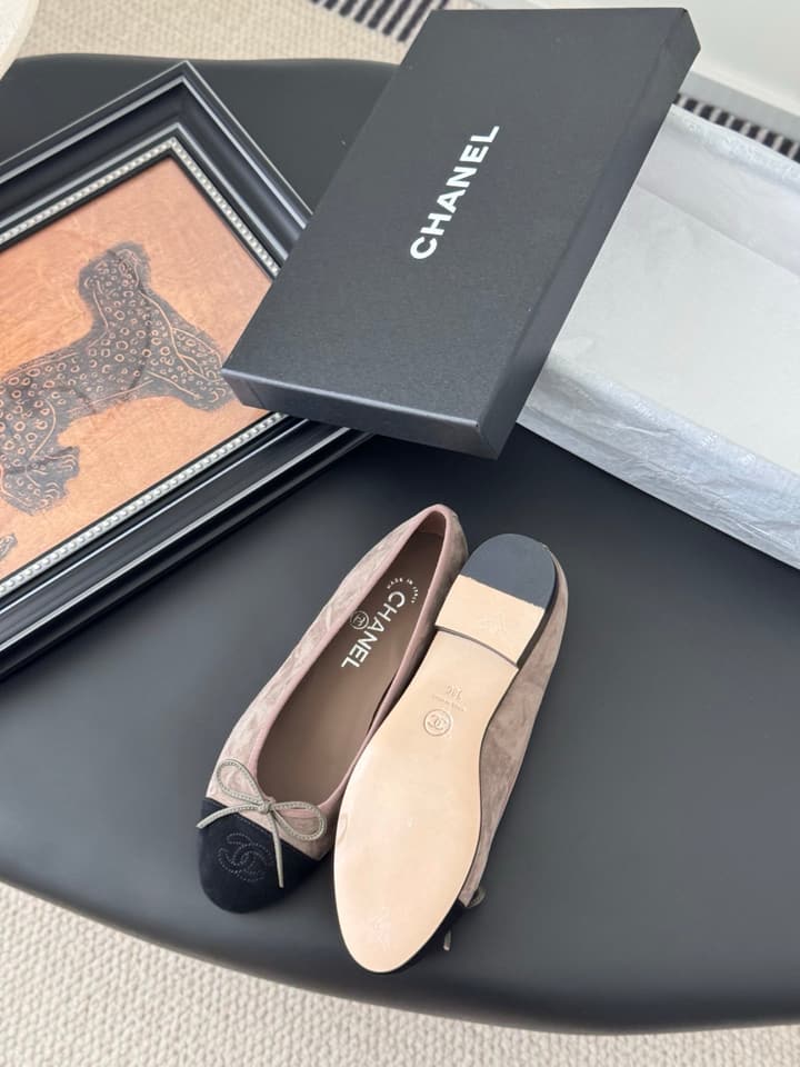 Chanel Classic Round Toe Ballet Flats in Dusty Rose With Bow
