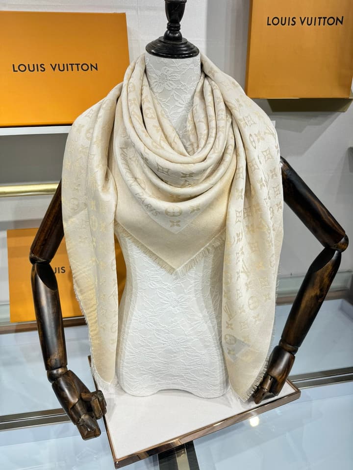 Louis Vuitton Classic Monogram Shawl – 2024 New Color in Apricot