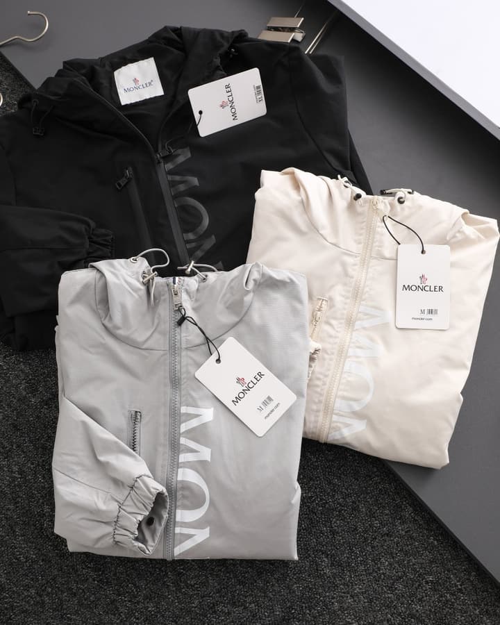 Moncler Classic Printed Hooded Windbreaker Jacket – SS24 Autumn Collection in Black