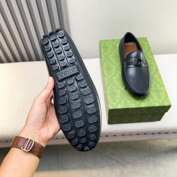 Gucci Premium Leather Loafers in Black Embossed Leather
