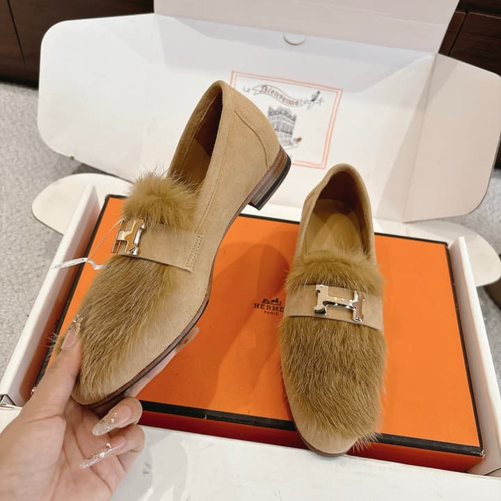 Hermès Mink Suede Loafers & Mules – Autumn/Winter Collection in Pale Tan Suede With Silver Hardware