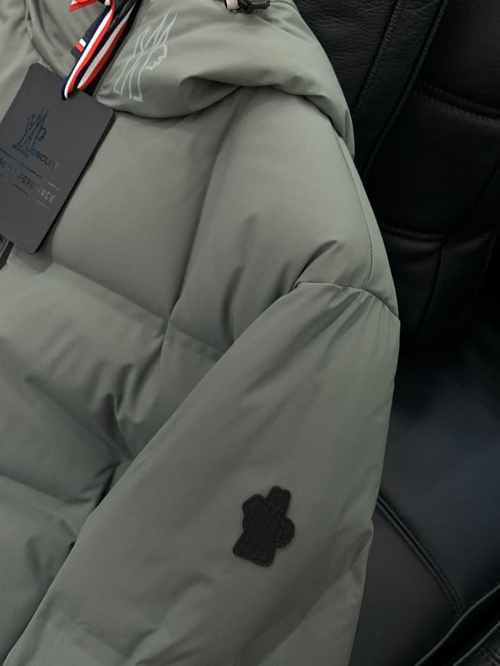 Moncler Casual Hooded Down Jacket – 2025FW in Sage Green