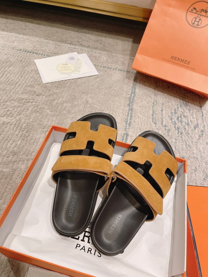 Hermès Chypre Calfskin Slides – 2023SS in Denim Blue