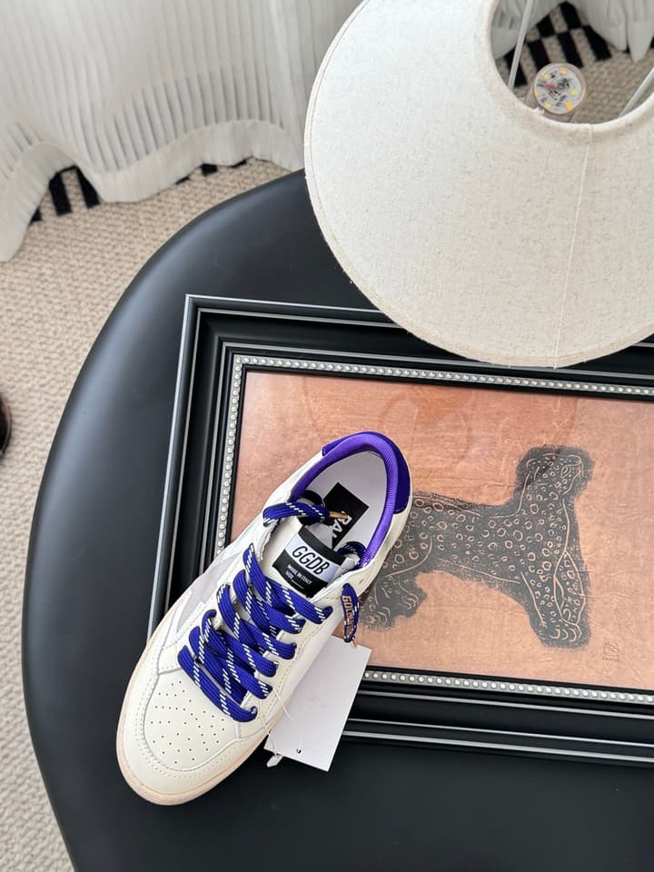 Golden Goose Distressed Graffiti Sneakers – 2024 Collection in Burgundy And White