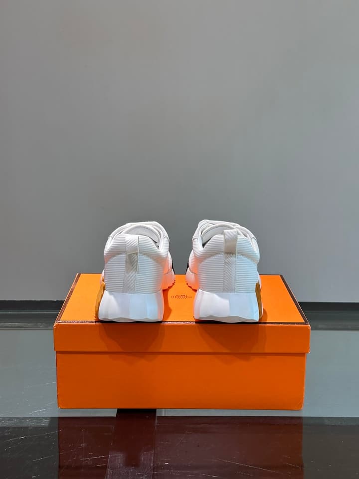 Hermès Bouncing Unisex Sneakers in Black