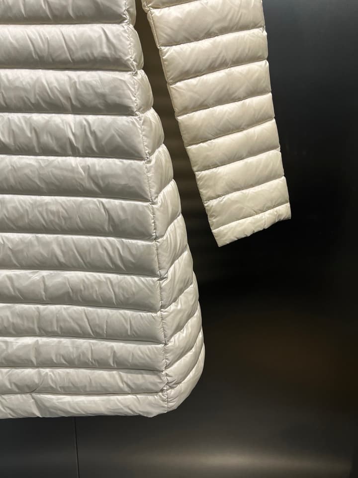 Moncler Waist-Cinching Hooded Down Jacket – Autumn/Winter Collection in Gold