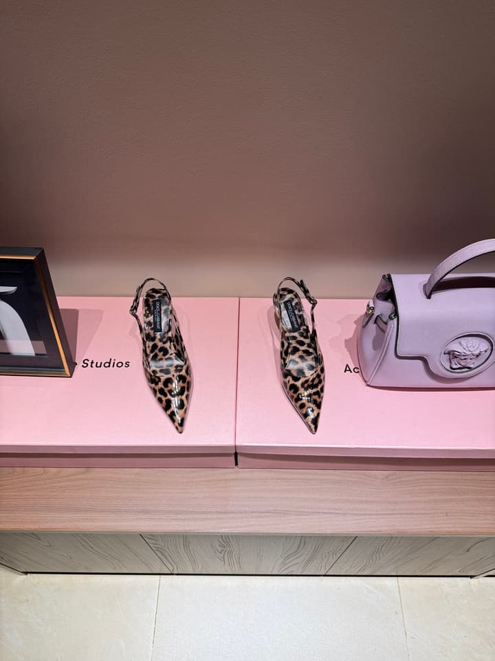Dolce & Gabbana Retro Leopard Print Bow Pumps in Gunmetal Pattern