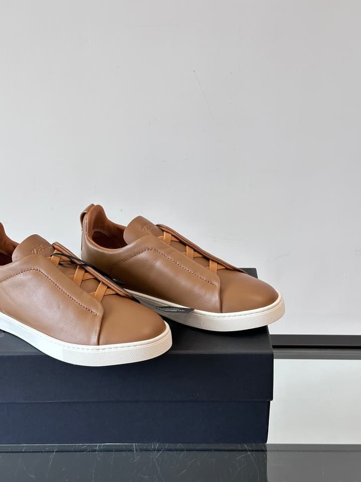Zegna Men's Low-Top Leather Sneakers in Black & White
