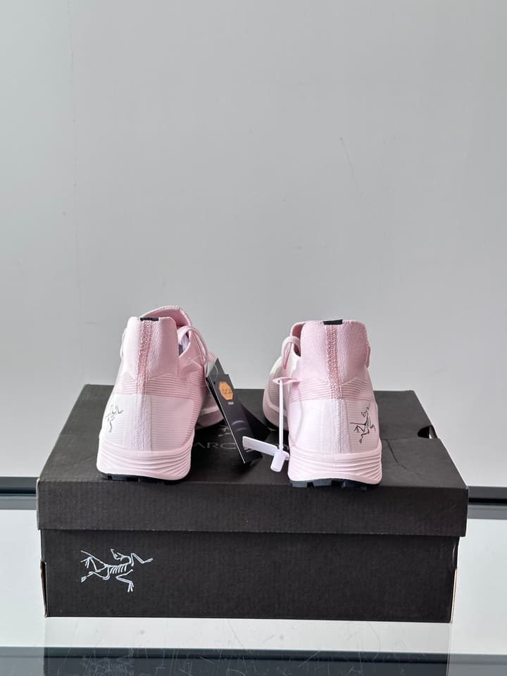 Arc'teryx Norvan SL 3 Trail Running Shoes in Light Pink