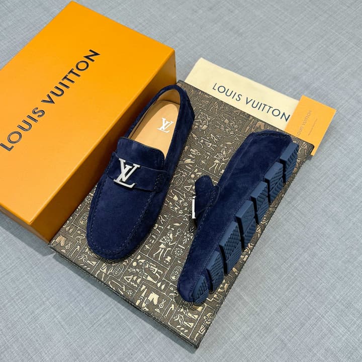 Louis Vuitton Men's Suede Driving Shoes in Black Suede
