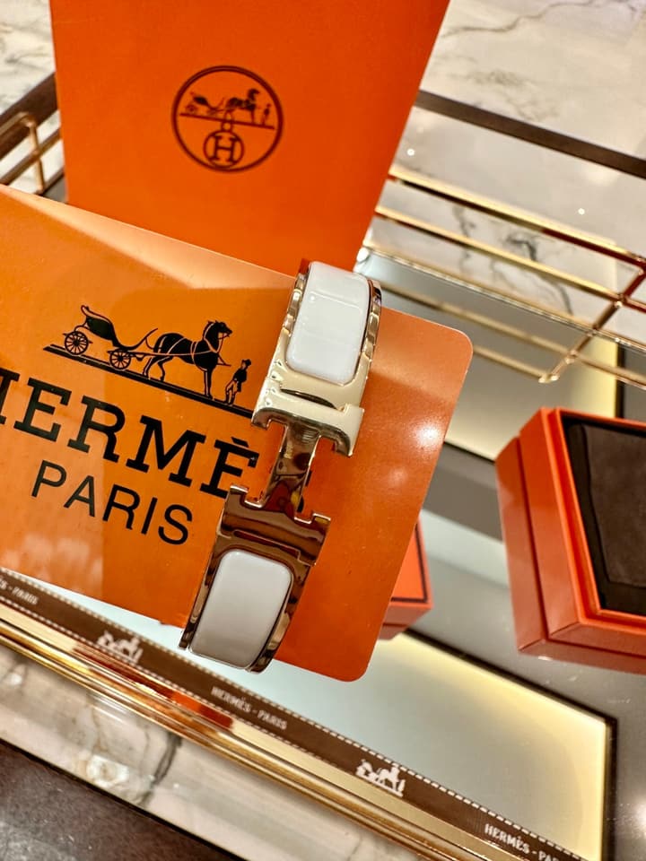 Hermès H-Letter Oval Enamel Bracelet in Black