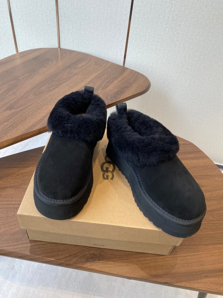 UGG Tazzler Sheep Wool Slippers – Autumn/Winter Collection in Black Suede