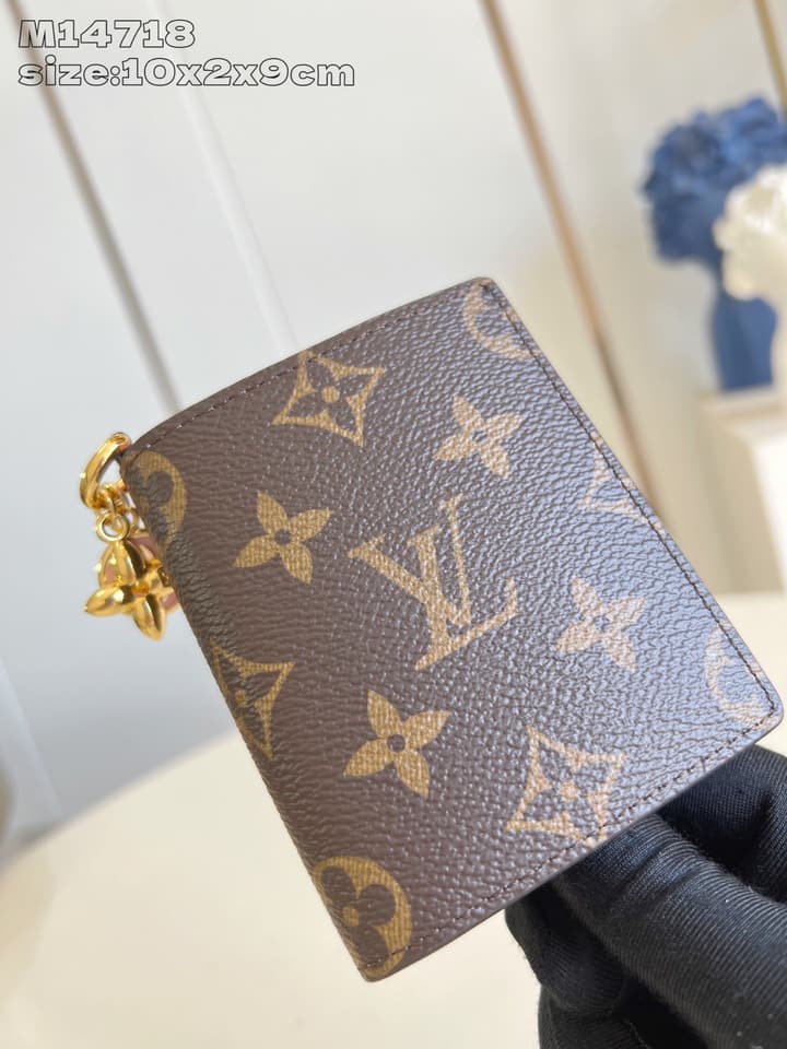 Louis Vuitton Charms Pocket Wallet in Monogram With Gold Disc Charm