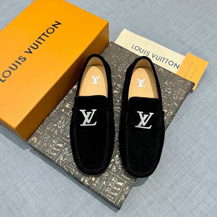 Louis Vuitton Men's Suede Driving Shoes in Black Suede