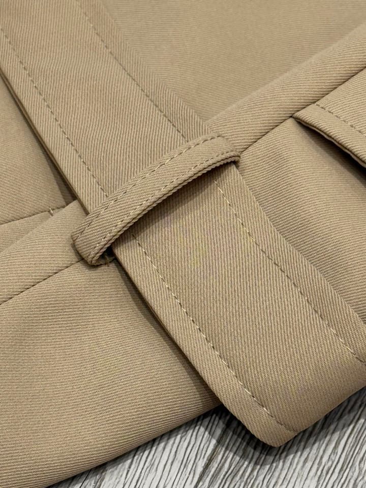 Burberry Short Trench Coat in Short Khaki Trench Coat