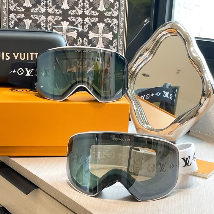 Louis Vuitton Ski Goggles in Black