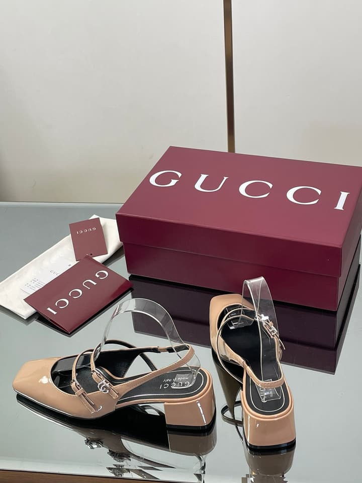 Gucci Crystal Double G Slingback Pumps – 2025 Fall Collection in Burgundy Red