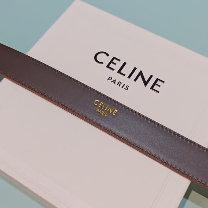 Celine 2.5cm Reversible Cowhide Belt in Classic Black