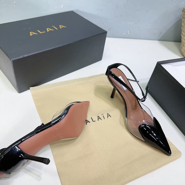 Alaïa Heart PVC Pointed Toe Slingback Mules – Spring/Summer Collection – 25SS in Black Patent Toe