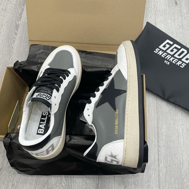 Golden Goose Ball Star Distressed Sneakers – 2023 Spring Collection in Grey Patchwork Black Star