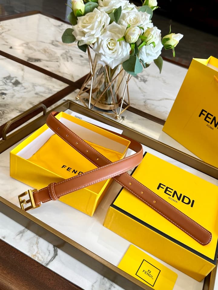 Fendi Tan Leather Belt with Gold Buckle in Tan Leather With Gold Buckle