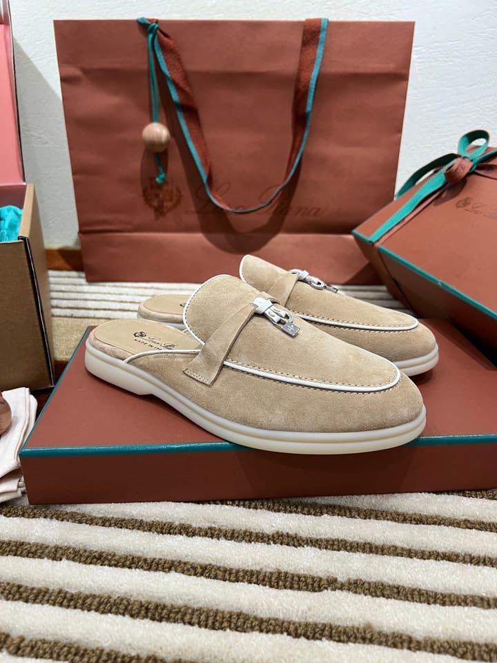 Loro Piana Women's Mules in Pale Beige Suede