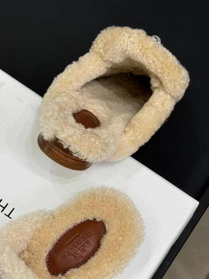 Hermès H Kelly Classic Mule Slippers – 24FW