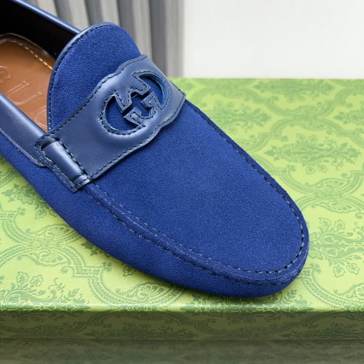 Gucci Premium Leather Loafers in Black Embossed Leather