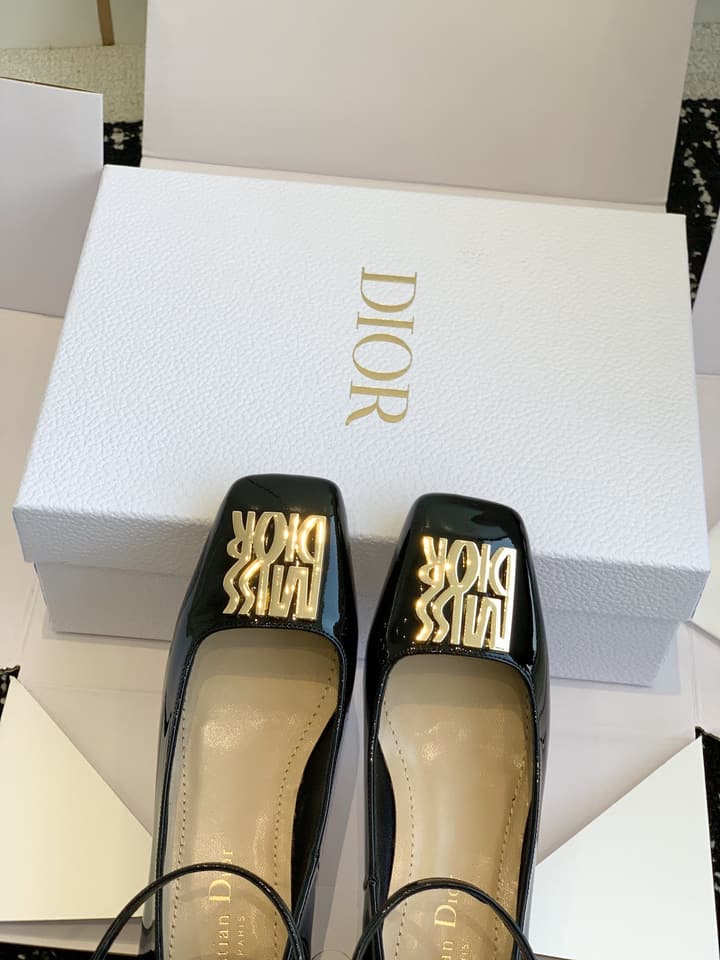 Dior MISS DIOR Chunky Heel Mary Jane Flats – 24SS in Black Patent Leather