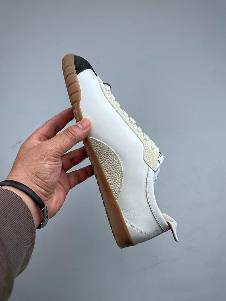 Chanel Panda German Training Sneakers – 2026 Spring/Summer Collection – 26P in Tan And White